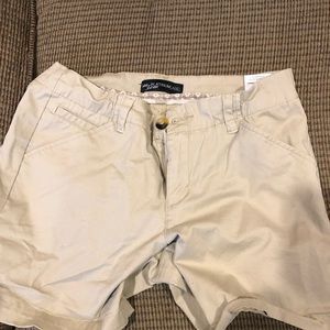 Women’s Lee Platinum khaki shorts size 6m